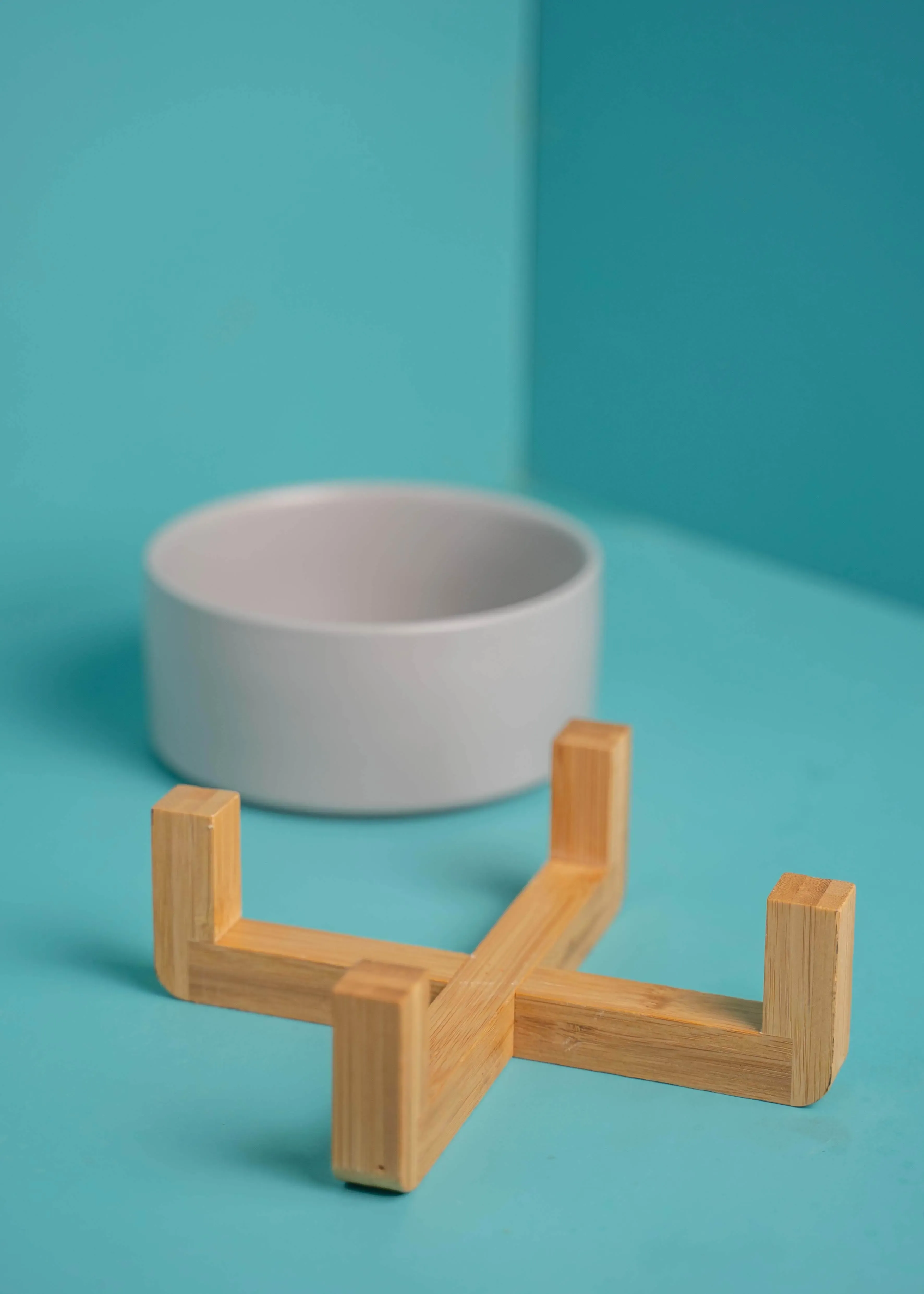 Thumbnail 2: Greenhero Futternapf mit dekorativem Holzfuß | grau