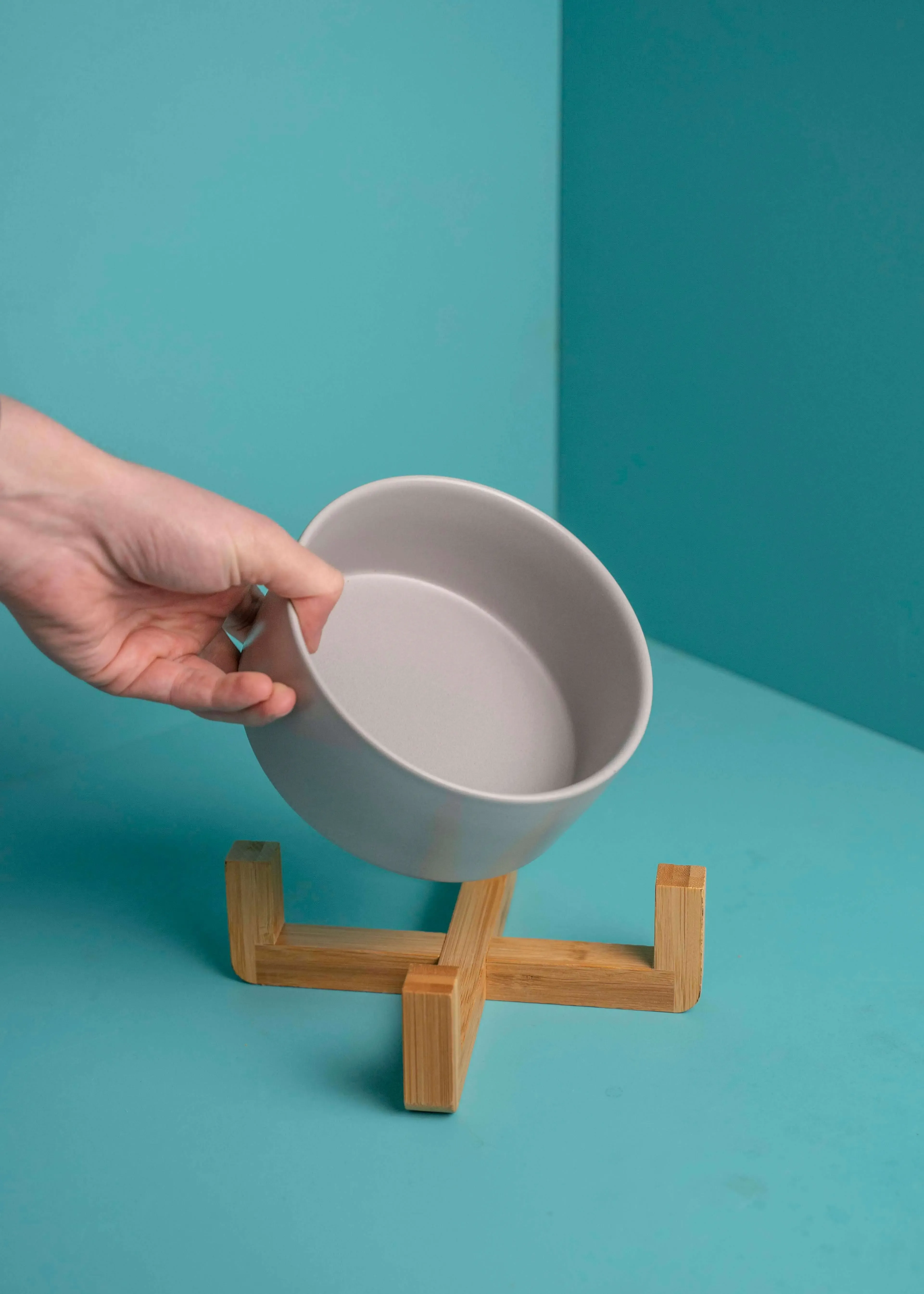 Thumbnail 4: Greenhero Futternapf mit dekorativem Holzfuß | grau