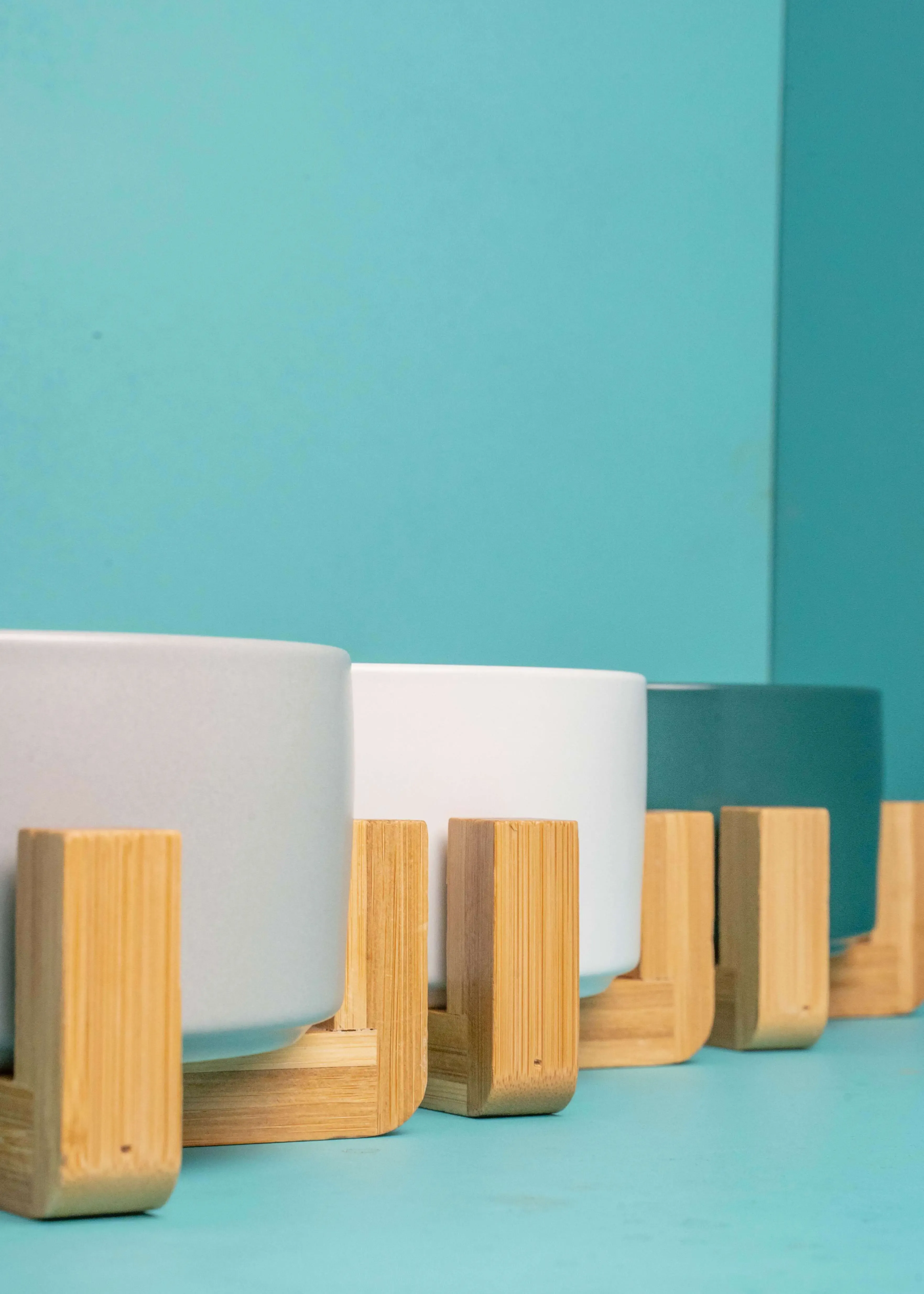 Thumbnail 2: Greenhero Futternapf mit dekorativem Holzfuß | grün