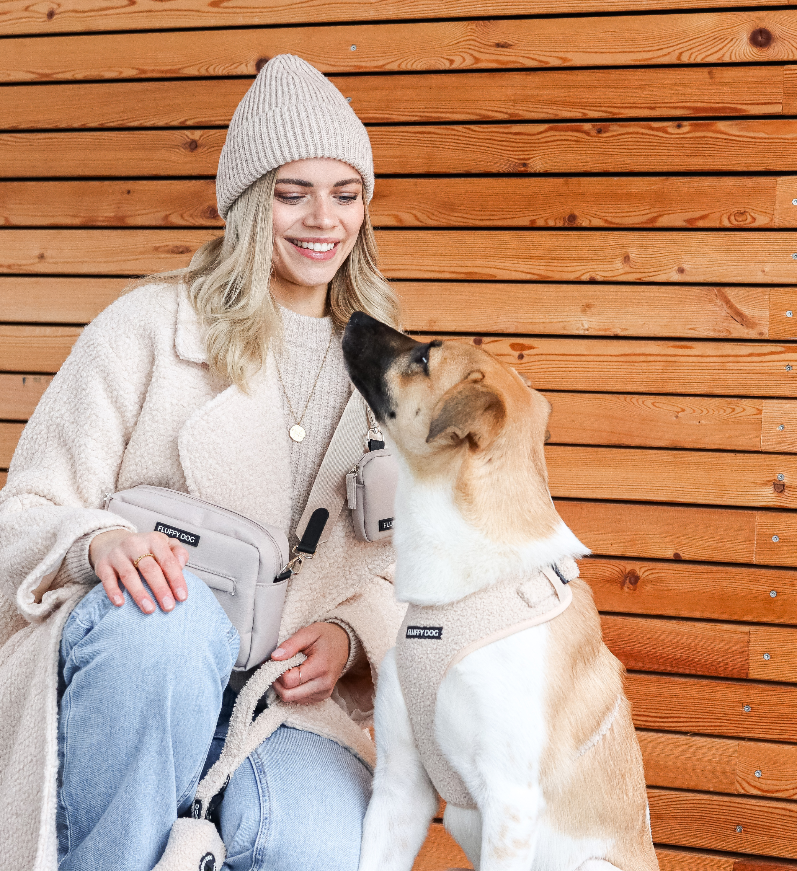 Thumbnail 2: Fluffy Dog Hundegeschirr „Teddy“ – weich, vegan & atmungsaktiv mit D-Ring und verstellbarem Sitz