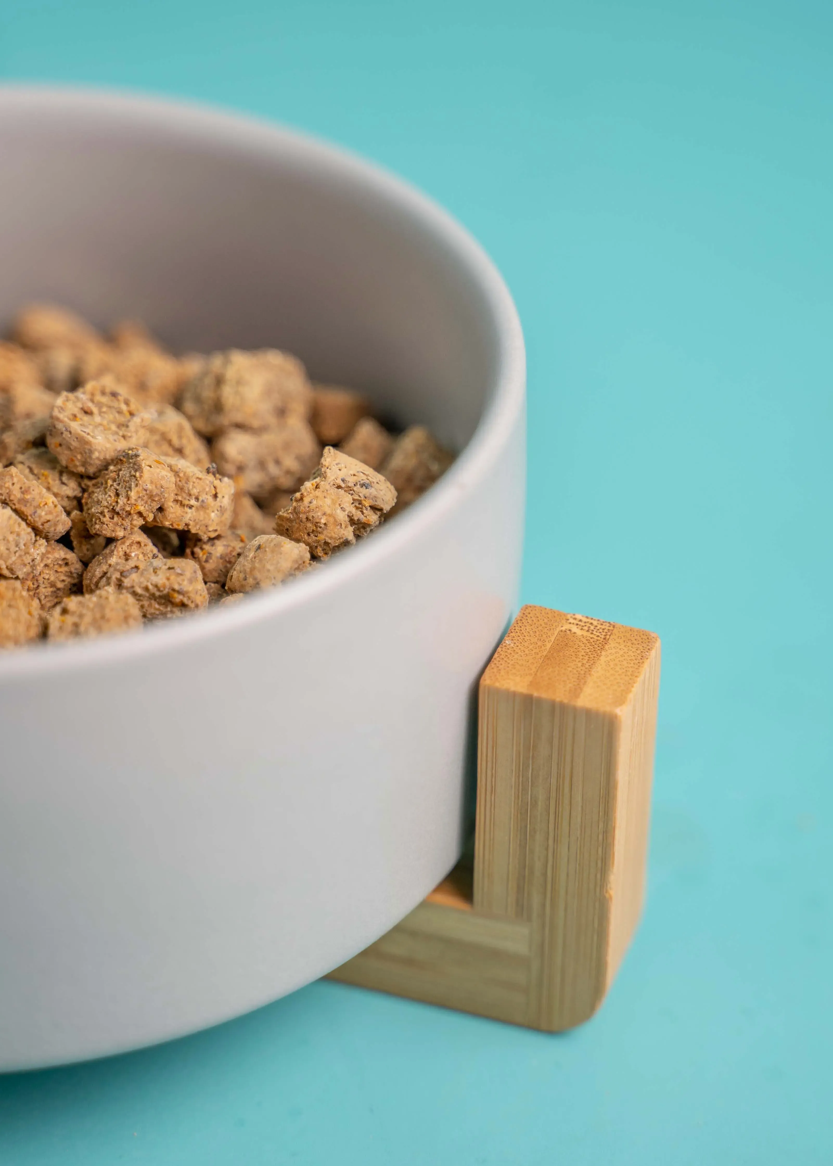 Thumbnail 3: Greenhero Futternapf mit dekorativem Holzfuß | grau