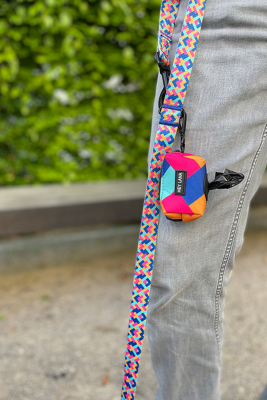 Thumbnail 2: Hey Lana Kotbeutelspender Kunterbunt - Heißer Scheiß Pink/ Türkis Pink / Türkis