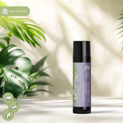 Thumbnail 1: Yuki cares Nasenbutter Pflegestift