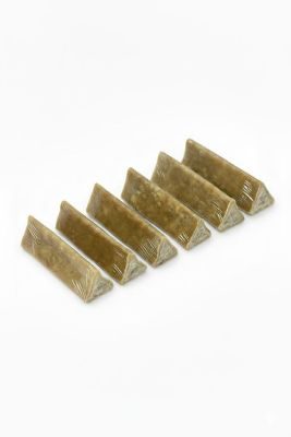 Kaureks Natur Hundeleckerlies Dreieckiger Kauriegel mit Rind & Strauß 12cm 6 Stk- Hunde-Kauartikel - Snack - Kausnack - Leckerli
