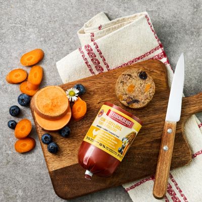 Thumbnail 3: Fleischeslust Feines Geflügel mit Süßkartoffel, Heidelbeere & Kamille 15 x 200 g