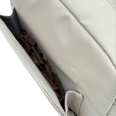 Thumbnail 10: Fluffy Dog Daily Crossbody Bag – vegane Gassitasche mit Fächern, Kotbeutelspender & verstellbarem Gurt