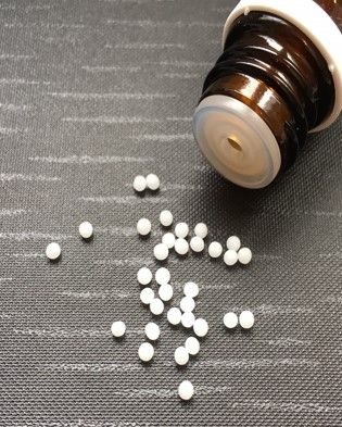 Thumbnail 2: Canina Petvital Bach-Blüten Nr. 1 - Notfall - homöopathische Tierarznei für Hunde, Katzen, Nager, Vögel, Pferde 10 g