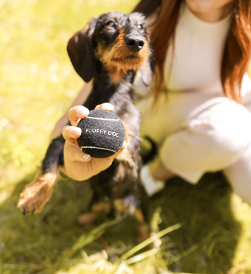 Thumbnail 1: Fluffy Dog Fluffy Ball – weicher Hundespielball aus veganem Material, robust & springfreudig