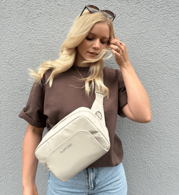 Thumbnail 4: Fluffy Dog Daily Crossbody Bag – vegane Gassitasche mit Fächern, Kotbeutelspender & verstellbarem Gurt