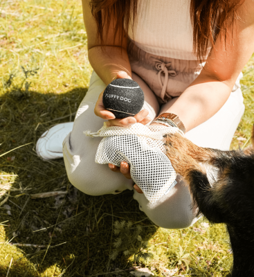 Thumbnail 4: Fluffy Dog Fluffy Ball Set – 3 vegane Hundespielbälle mit Baumwolltasche, weich & federnd